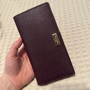 NWOT Kate Spade Schuyler Plum Wallet